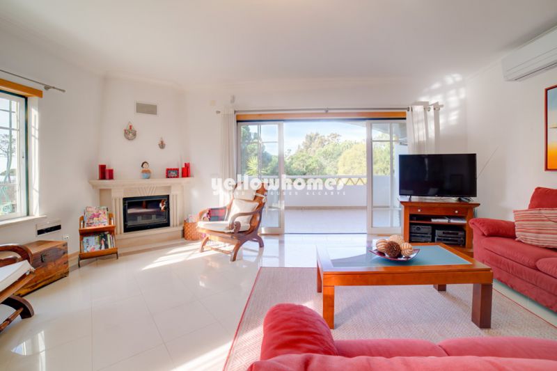 Rare Opportunity: Beach fronted villa near Olhos de Agua / Albufeira